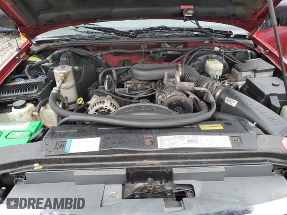 2000 GMC Jimmy SLE Convenience z VIN 1GKDT13W0Y2273829, wystawiony jako Copart lot #84811284 z przebiegiem 129 635 mil mil oraz Szkoda całkowita • Salvage title. Historia ofert i sprzedaży dostępna na DreamBid. Obrazek 12.