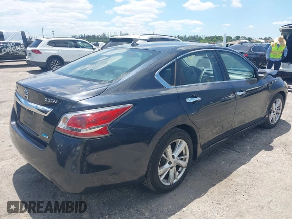 2014 Nissan Altima SV with VIN 1N4AL3AP2EC193417, listed as a IAAI auction lot 42041972 with 162,010 mi miles and . Bid and sale history available at DreamBid. Image 4.