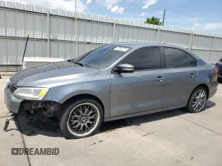 2012 Volkswagen Jetta SE z VIN 3VWDX7AJXCM396871, wystawiony jako Copart lot #57594565 z przebiegiem 45 604 mil mil oraz Szkoda całkowita • Salvage title. Historia ofert i sprzedaży dostępna na DreamBid. Obrazek 1.