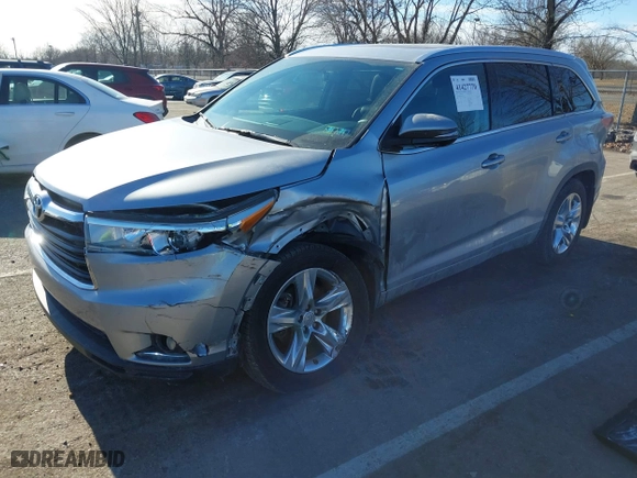 2014 Toyota Highlander Limited with VIN 5TDDKRFH9ES047643, listed as a IAAI auction lot 41427770 with 120,935 mi miles. Bid and sale history available at carsss.com. Image 17.