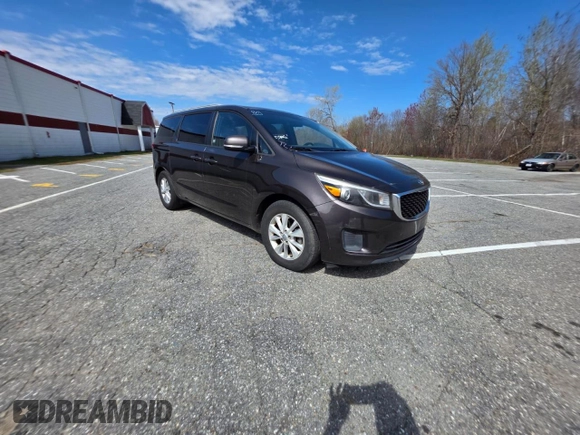 2015 Kia Sedona LX with VIN KNDMB5C12F6043483, listed as a Copart auction lot 54690525 with 139,268 mi miles and Clean Title. Bid and sale history available at carsss.com. Image 1.