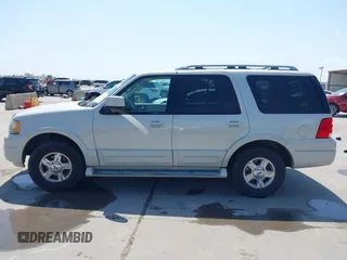 2006 Ford Expedition z VIN 1FMPU195X6LA76819, wystawiony jako IAAI lot #42047702 z przebiegiem 290 392 mil mil oraz . Historia ofert i sprzedaży dostępna na DreamBid. Obrazek 14.