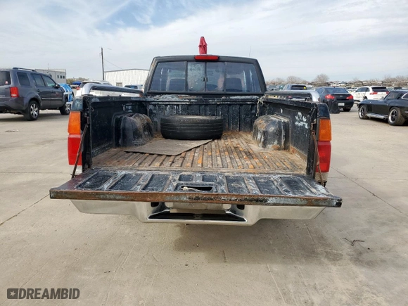 1994 Nissan Trucks 2WD XE with VIN 1N6SD16S4RC417268, listed as a Copart auction lot 47942355 with 321,725 mi miles and Salvage Title. Bid and sale history available at carsss.com. Image 6.