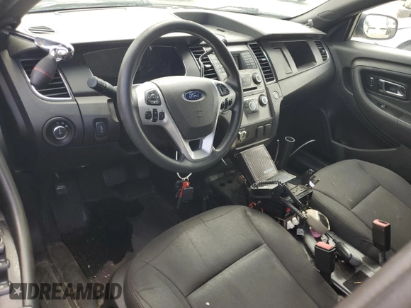 2018 Ford Police Interceptor z VIN 1FAHP2MK6JG123886, wystawiony jako Copart lot #55850245 z przebiegiem 153 539 mil mil oraz Szkoda całkowita • Salvage title. Historia ofert i sprzedaży dostępna na DreamBid. Obrazek 8.