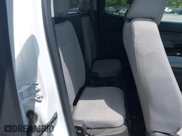 2018 Chevrolet Colorado 2WD Work Truck z VIN 1GCHSBEN4J1155188, wystawiony jako IAAI lot #42340002 z przebiegiem 83 422 mil mil oraz . Historia ofert i sprzedaży dostępna na DreamBid. Obrazek 8.