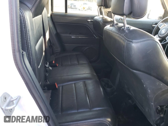 2011 Jeep Patriot Latitude X with VIN 1J4NF4GB4BD239057, listed as a Copart auction lot 85320574 with 180,792 mi miles and Salvage Title. Bid and sale history available at DreamBid. Image 11.