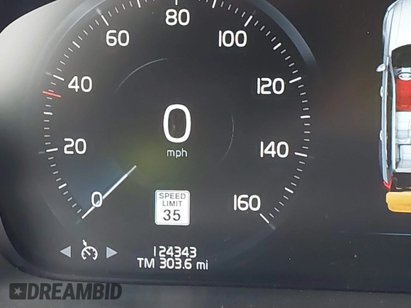 2016 Volvo XC90 T6 Inscription with VIN YV4A22PL6G1016828, listed as a IAAI auction lot 41572292 with 124,343 mi miles. Bid and sale history available at carsss.com. Image 16.