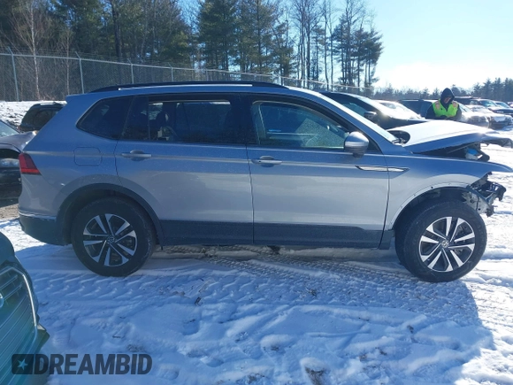 2024 Volkswagen Tiguan S with VIN 3VVFB7AX0RM185378, listed as a IAAI auction lot 41330759 with 2,534 mi miles and . Bid and sale history available at DreamBid. Image 14.
