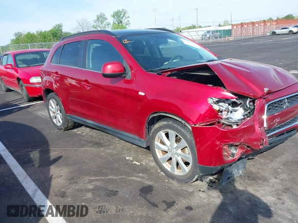 2014 Mitsubishi Outlander SE z VIN 4A4AP4AU7EE014439, wystawiony jako IAAI lot #42026513 z przebiegiem 70 963 mil mil oraz . Historia ofert i sprzedaży dostępna na DreamBid. Obrazek 1.
