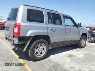 2016 Jeep Patriot Sport with VIN 1C4NJRBB4GD614526, listed as a Copart auction lot 56717795 with 159,955 mi miles and Salvage title. Bid and sale history available at DreamBid. Image 3.