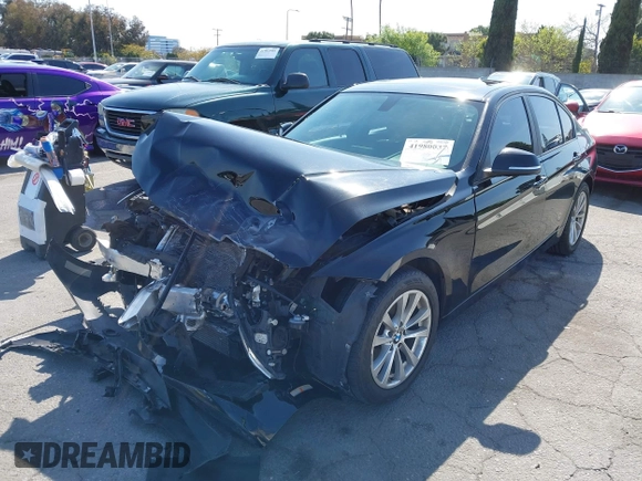 2017 BMW 3 Series 320i z VIN WBA8E1G52HNU15294, wystawiony jako IAAI lot #41980037 z przebiegiem 100 880 mil mil oraz . Historia ofert i sprzedaży dostępna na DreamBid. Obrazek 2.