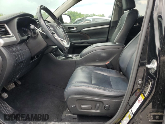 2018 Toyota Highlander SE с VIN 5TDKZRFH6JS530651, выставлен на аукционе Copart как лот 61350945 с пробегом 99 561 миль миль и Списание • Salvage title. История ставок и продаж доступна на DreamBid. Изображение 7.