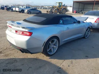 2018 Chevrolet Camaro 1LT with VIN 1G1FB3DX4J0119550, listed as a IAAI auction lot 41491184 with 119,875 mi miles. Bid and sale history available at carsss.com. Image 4.