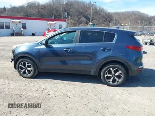2020 Kia Sportage LX with VIN KNDPMCAC8L7765627, listed as a IAAI auction lot 41856507 with 57,968 mi miles. Bid and sale history available at carsss.com. Image 15.