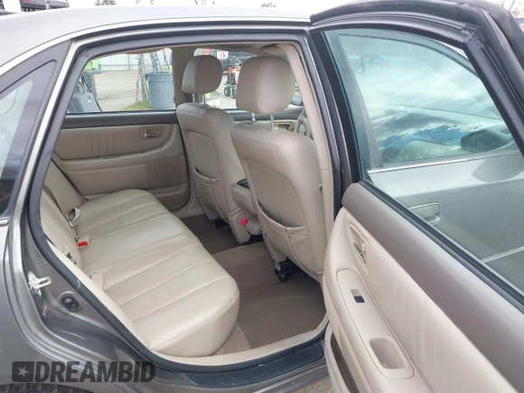 2004 Toyota Avalon XL with VIN 4T1BF28B04U365099, listed as a IAAI auction lot 41500378 with 208,797 mi miles and . Bid and sale history available at DreamBid. Image 8.