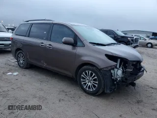 2018 Toyota Sienna XLE Auto Access Seat with VIN 5TDYZ3DC8JS927759, listed as a Copart auction lot 50383465 with 141,807 mi miles and Salvage title. Bid and sale history available at DreamBid. Image 4.