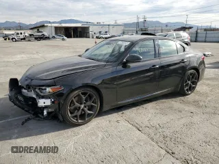 2020 Alfa Romeo Giulia with VIN ZARFAMAN8L7626101, listed as a Copart auction lot 72702012 with 26,100 mi miles. Bid and sale history available at carsss.com. Image 1.