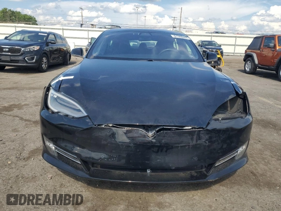 2020 Tesla Model S Long Range z VIN 5YJSA1E29LF413563, wystawiony jako Copart lot #61396605 z przebiegiem 48 748 mil mil oraz Szkoda całkowita • Salvage title. Historia ofert i sprzedaży dostępna na DreamBid. Obrazek 5.