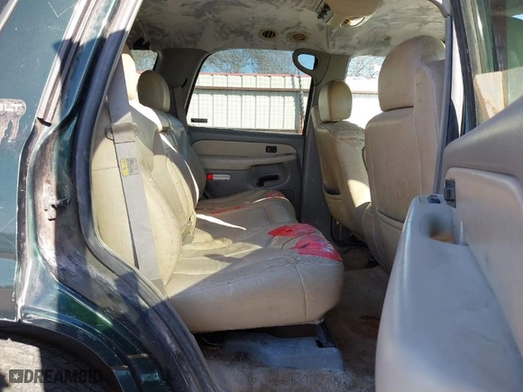 2002 GMC Yukon SLT with VIN 1GKEC13Z52R174419, listed as a IAAI auction lot 41724923 with 309,700 mi miles. Bid and sale history available at carsss.com. Image 8.