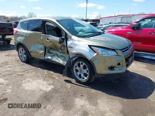 2013 Ford Escape SEL with VIN 1FMCU0HX1DUD51254, listed as a IAAI auction lot 41970516 with 83,616 mi miles. Bid and sale history available at carsss.com. Image 1.