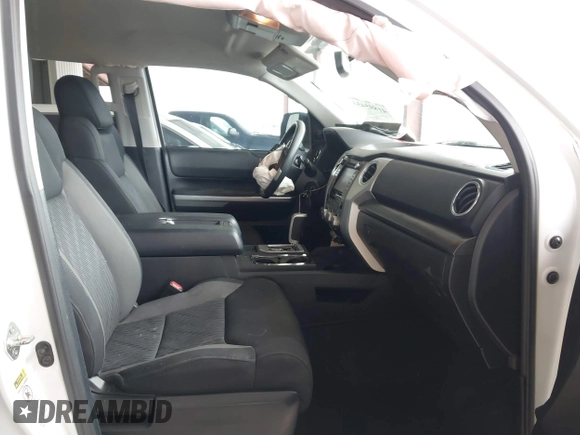 2014 Toyota Tundra 4WD Truck SR5 with VIN 5TFDW5F15EX375328, listed as a IAAI auction lot 41895453 with 131,707 mi miles. Bid and sale history available at carsss.com. Image 5.