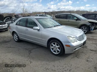 2001 Mercedes-Benz C 230/260/280/320 с VIN WDBRF61J31F065177, выставлен на аукционе Copart как лот 47921885 с пробегом 102 163 миль миль и Списание • Salvage title. История ставок и продаж доступна на DreamBid. Изображение 4.