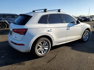 2020 Audi Q5 Premium with VIN WA1ANAFY3L2035160, listed as a Copart auction lot 48490215 with 82,771 mi miles and Salvage Title. Bid and sale history available at carsss.com. Image 3.
