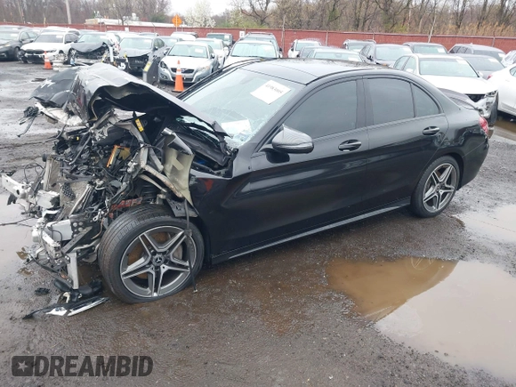 2019 Mercedes-Benz C C 300 with VIN 55SWF8EB3KU320806, listed as a IAAI auction lot 41983005 with 61,262 mi miles. Bid and sale history available at carsss.com. Image 17.