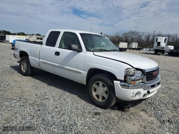 2006 GMC Sierra 1500 SLE1 with VIN 1GTEK19B96Z178729, listed as a Copart auction lot 45889855 with 131,642 mi miles and Salvage Title. Bid and sale history available at carsss.com. Image 4.