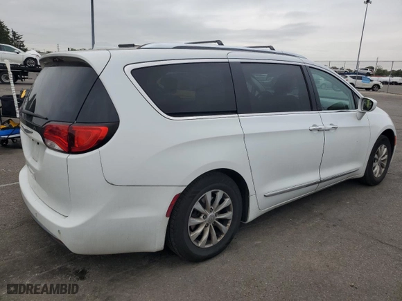 2018 Chrysler Pacifica Touring L with VIN 2C4RC1BG8JR142473, listed as a Copart auction lot 73109374 with 90,542 mi miles and Salvage Title. Bid and sale history available at carsss.com. Image 3.