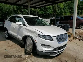 2019 Lincoln MKC Select с VIN 5LMCJ2C98KUL42803, выставлен на аукционе Copart как лот 62611825 с пробегом 118 911 миль миль и Списание • Salvage title. История ставок и продаж доступна на DreamBid. Изображение 13.