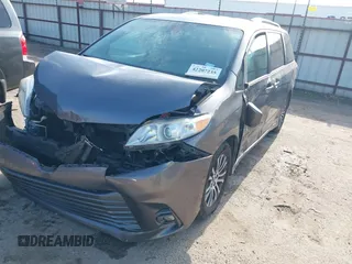 2018 Toyota Sienna XLE Auto Access Seat z VIN 5TDYZ3DC9JS949804, wystawiony jako IAAI lot #42207235 z przebiegiem 148 044 mil mil oraz . Historia ofert i sprzedaży dostępna na DreamBid. Obrazek 2.