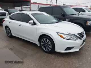 2016 Nissan Altima 2.5 S with VIN 1N4AL3AP9GC131547, listed as a IAAI auction lot 41810012 with 110,566 mi miles. Bid and sale history available at carsss.com. Image 1.