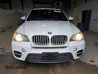 2011 BMW X5 35d z VIN 5UXZW0C56BL370849, wystawiony jako Copart lot #58844845 z przebiegiem 134 854 mil mil oraz Czysty tytuł • Clean title. Historia ofert i sprzedaży dostępna na DreamBid. Obrazek 5.