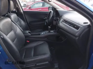 2018 Honda HR-V EX-L Navi with VIN 3CZRU5H75JM702110, listed as a IAAI auction lot 41005796 with 97,103 mi miles. Bid and sale history available at carsss.com. Image 5.