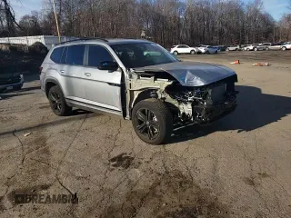 2023 Volkswagen Atlas SEL R-Line Black with VIN 1V2SR2CA6PC525263, listed as a Copart auction lot 45069844 with 6,855 mi miles and Salvage title. Bid and sale history available at DreamBid. Image 11.