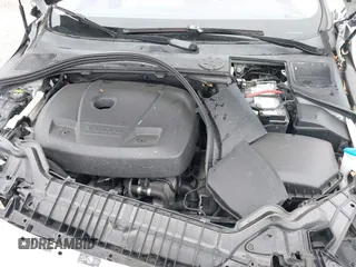 2017 Volvo S60 Inscription with VIN LYV402HK1HB128099, listed as a IAAI auction lot 41331325 with 77,789 mi miles. Bid and sale history available at carsss.com. Image 10.