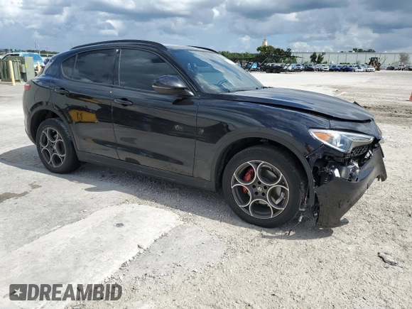 2022 Alfa Romeo Stelvio Sprint z VIN ZASPAKAN1N7D48283, wystawiony jako Copart lot #75964424 z przebiegiem 25 433 mil mil oraz Szkoda całkowita • Salvage title. Historia ofert i sprzedaży dostępna na DreamBid. Obrazek 4.