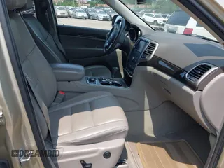 2011 Jeep Grand Cherokee Laredo with VIN 1J4RR4GG0BC713919, listed as a IAAI auction lot 42425229 with 139,379 mi miles and . Bid and sale history available at DreamBid. Image 5.