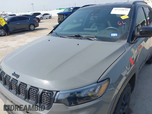 2023 Jeep Compass Latitude with VIN 3C4NJDBN6PT531767, listed as a IAAI auction lot 42254833 with 57,630 mi miles and . Bid and sale history available at DreamBid. Image 6.
