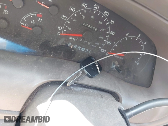 2000 Ford Excursion Limited with VIN 1FMNU43S5YEB26119, listed as a IAAI auction lot 42458492 with 234,586 mi miles and . Bid and sale history available at DreamBid. Image 11.