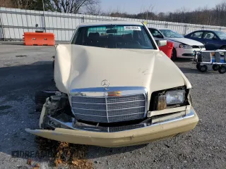 1983 Mercedes-Benz 300 SD with VIN WDBCB20A7DB048888, listed as a Copart auction lot 86610044 with 255,245 mi miles and Salvage Title. Bid and sale history available at DreamBid. Image 5.