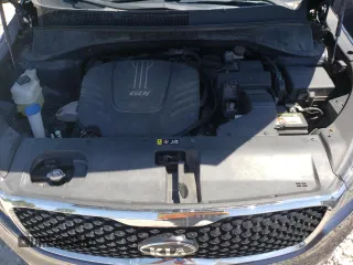 2017 Kia Sorento EX with VIN 5XYPHDA5XHG206988, listed as a Copart auction lot 58058385 with 111,129 mi miles and Clean title. Bid and sale history available at DreamBid. Image 12.