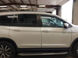 2019 Honda Pilot EX-L with VIN 5FNYF6H54KB043295, listed as a IAAI auction lot 42298547 with 235,343 mi miles and . Bid and sale history available at DreamBid. Image 14.