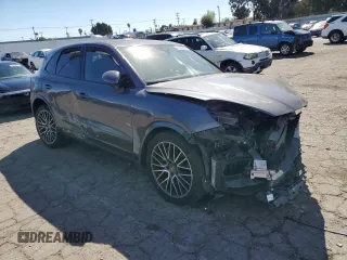 2022 Porsche Cayenne Turbo S E-Hybrid with VIN WP1AA2AY9NDA03317, listed as a Copart auction lot 47433095 with Not provided miles and Salvage title. Bid and sale history available at DreamBid. Image 4.