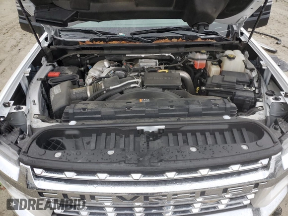 2022 Chevrolet Silverado 3500HD LTZ z VIN 1GC4YUEY9NF106158, wystawiony jako Copart lot #50033485 z przebiegiem 11 721 mil mil oraz Szkoda całkowita • Salvage title. Historia ofert i sprzedaży dostępna na DreamBid. Obrazek 11.