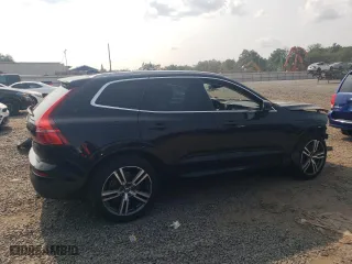 2021 Volvo XC60 Momentum with VIN YV4A22RK1M1715123, listed as a Copart auction lot 67080424 with 40,717 mi miles and Salvage Title. Bid and sale history available at carsss.com. Image 3.