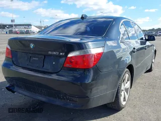 2007 BMW 5 Series 530xi with VIN WBANF735X7CY17406, listed as a IAAI auction lot 41592517 with 139,728 mi miles and . Bid and sale history available at carsss.com. Image 4.
