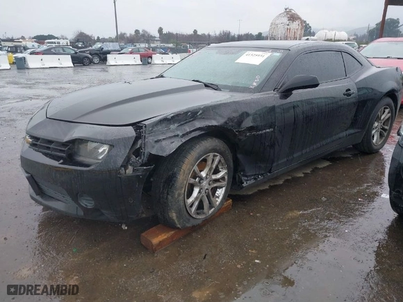 2015 Chevrolet Camaro LS with VIN 2G1FB1E38F9183474, listed as a IAAI auction lot 41525931 with 125602 miles. Bid and sale history available at carsss.com. Image 2.