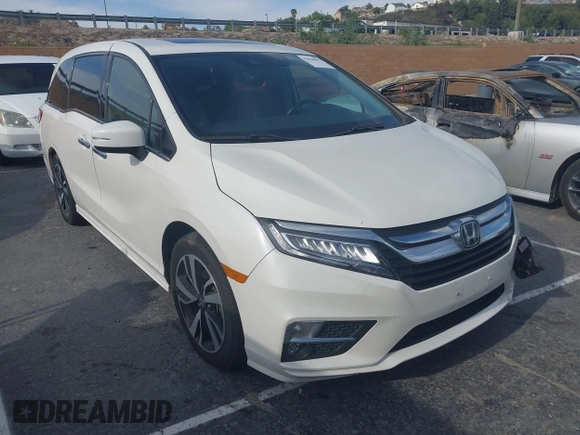 2018 Honda Odyssey Elite with VIN 5FNRL6H90JB024046, listed as a IAAI auction lot 42020880 with 45,536 mi miles. Bid and sale history available at carsss.com. Image 1.